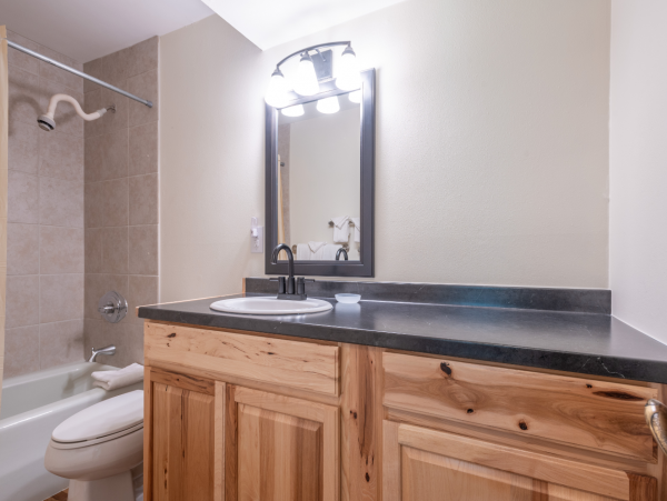 Copper MTN Center village pet friendly one bedroom Ski in Walk out